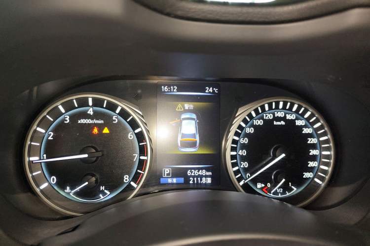 Used Infiniti Q50L 2018 2.0T Comfort Edition China VI Standard
