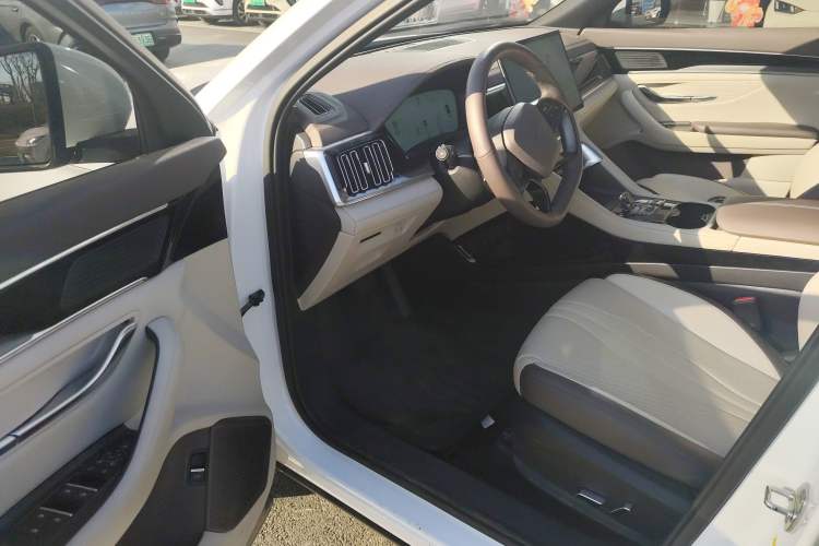 Used BYD Song PLUS New Energy 2025 DM-i 112KM Prestige Model