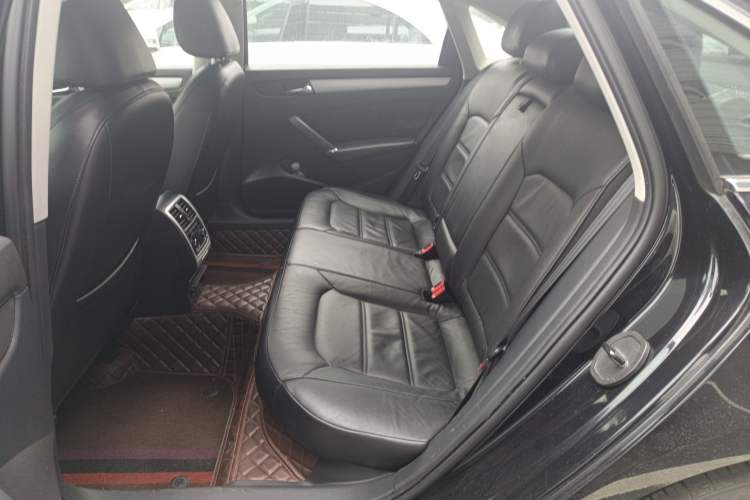 Used Volkswagen Passat 2013 1.8TSI DSG Prestige Edition Left Rear Seat