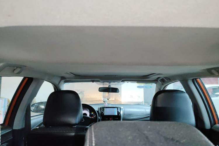 Used Toyota YARiS L Zhi Xuan 2015 1.5G Automatic Orange Limited Edition Headliner