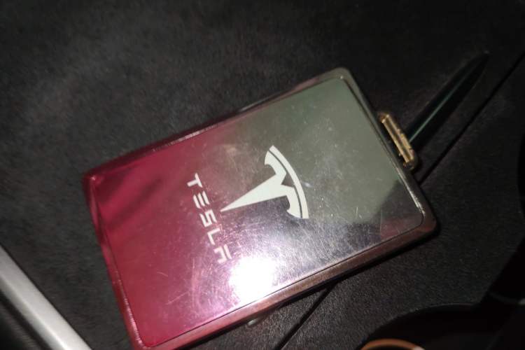 Used Tesla Model Y 2024 Rear-Wheel-Drive Version
