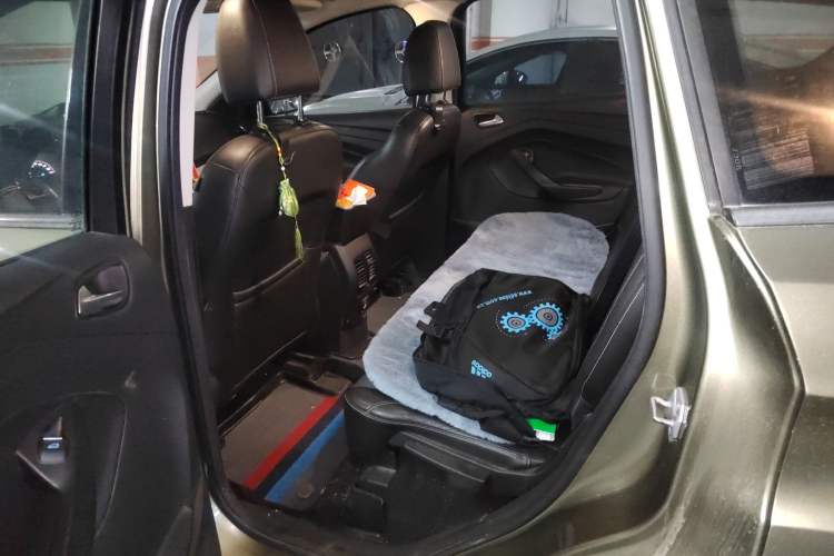 Used Ford Kuga 2013 1.6L GTDi Two-Wheel-Drive Trend Model
