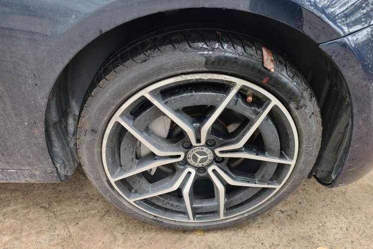 Used Mercedes-Benz E-Class 2021 Restyled E 300 Sport Edition Right Front Wheel Hub