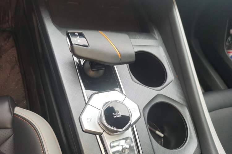 Used Changan UNI-V 2023 1.5T Prestige Model