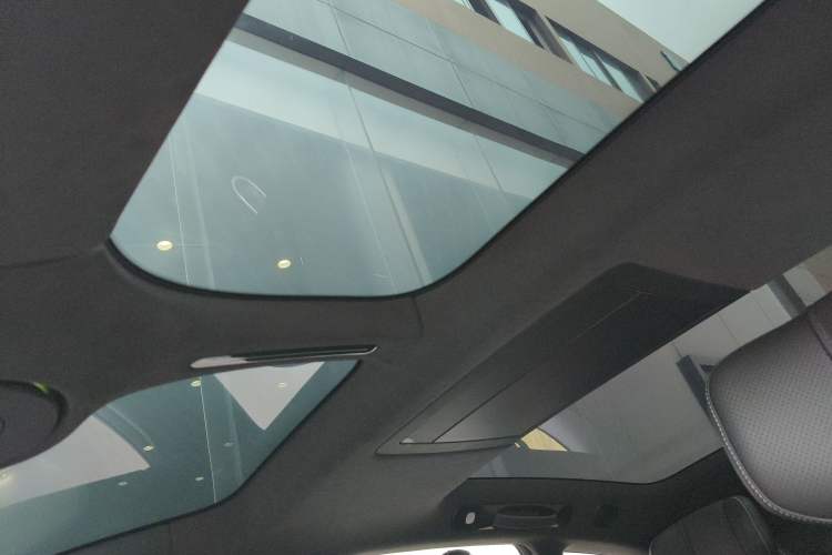 Used Avatr 12 2026 Ultra Pure-Electric All-Wheel-Drive Version Headliner