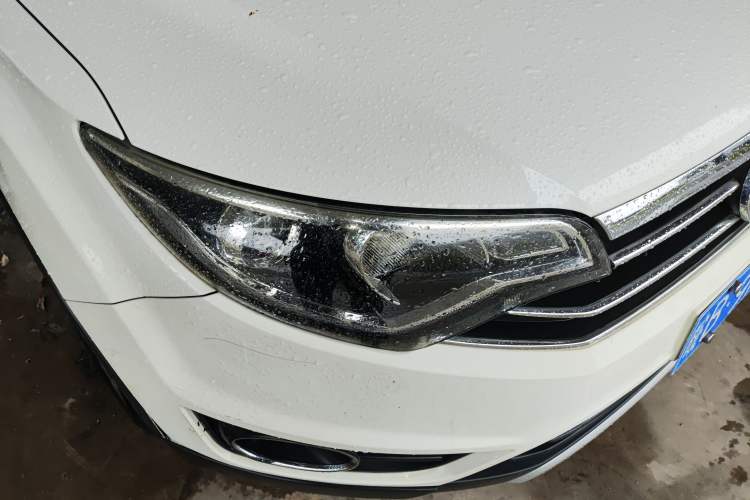 Used FAW Senya R7 2017 1.6L Automatic Smart Version