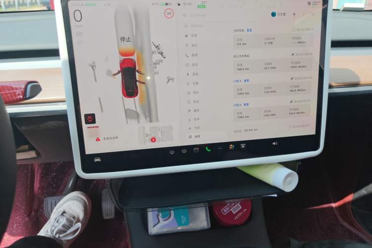 Used Tesla Model Y 2023 Long-Range All-Wheel-Drive Version
