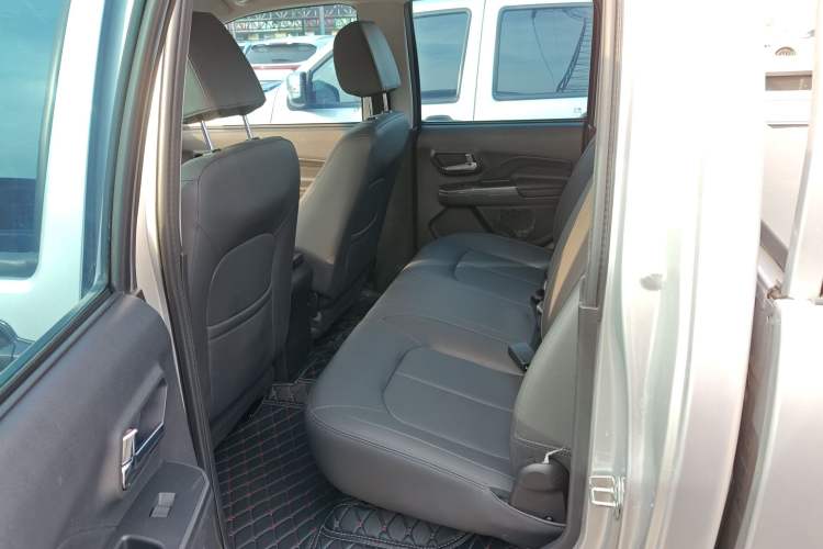 Used Great Wall Wingle 5 2021 2.0T Diesel Two-Wheel Drive Elite Version Big Double Cab China VI Standard GW4D20M
