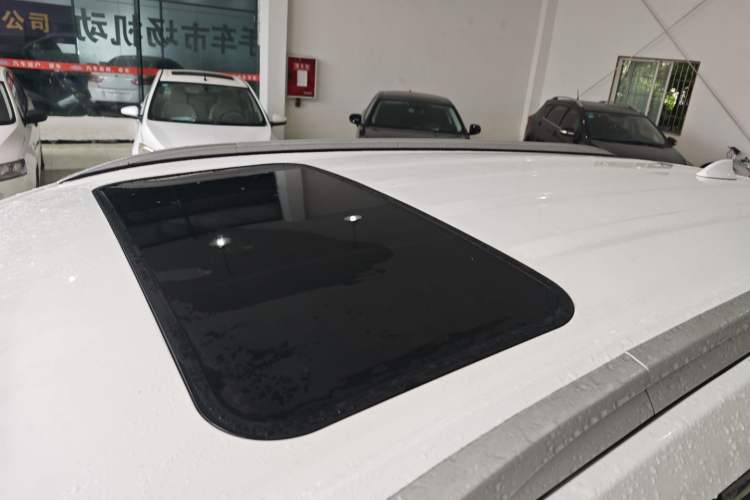 Used Dongfeng Fengon 580 2017 1.5T CVT Luxury Model Roof