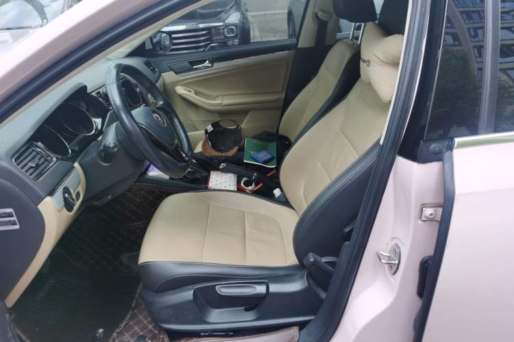 Used Volkswagen Sagitar 2015 1.6L Automatic Comfort Model Left Front Seat