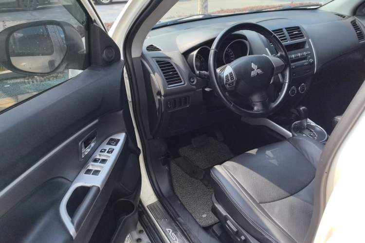 Used Mitsubishi ASX 2013 2.0L CVT Two-Wheel Drive Luxury Edition