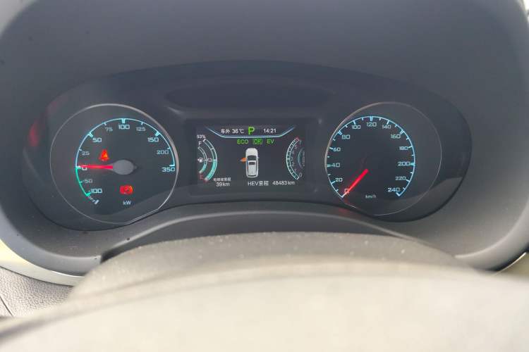 Used BYD Song New Energy 2017 Song DM 1.5TID All-Wheel Drive Prestige Model Instrument Cluster