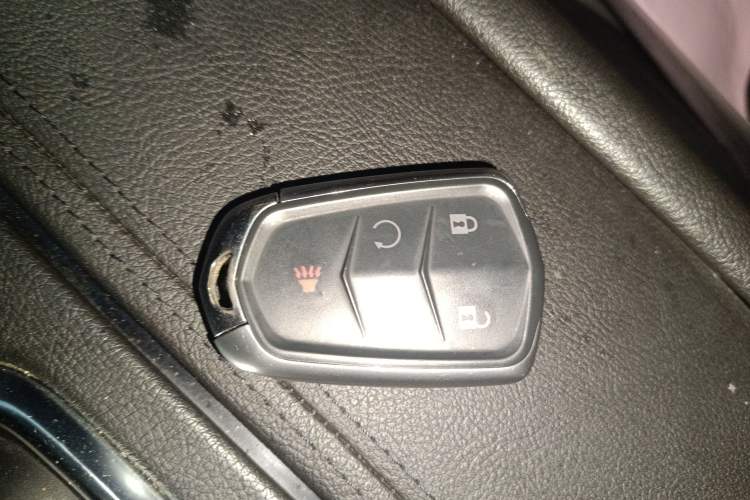 Used Cadillac XT5 2016 25T Luxury Model