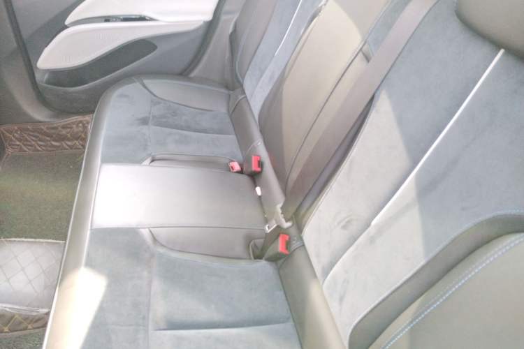 Used Buick Velite 6 2020 Plug-in Hybrid Connected Smart Model Left Rear Seat