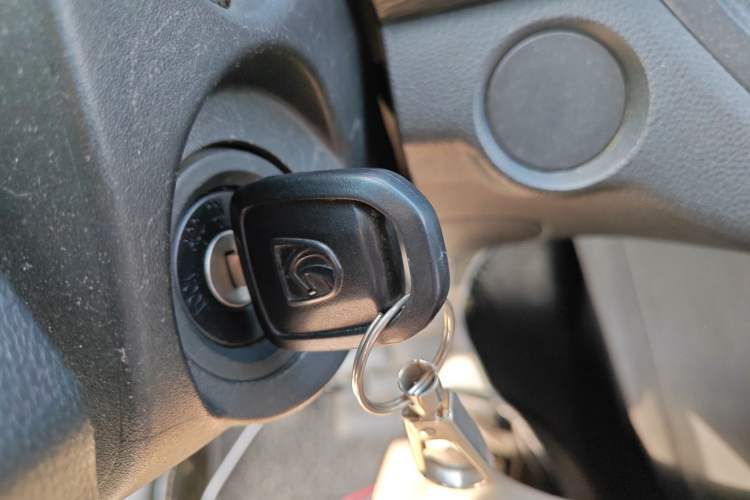 Used Baojun 310 2016 1.2L manual Comfort trim level