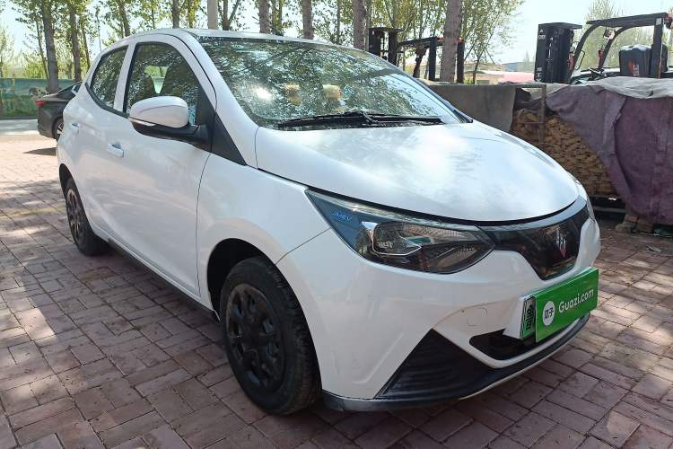Used JMEV Xiao Qilin 2024 201km Comfort Version Front Right 45 Deg