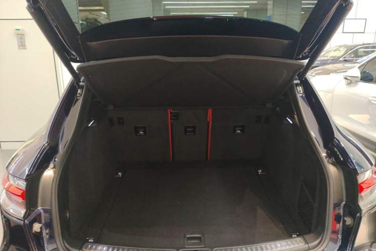 Used Porsche Macan 2023 Macan 2.0T