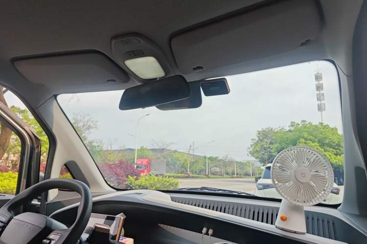 Used Baojun E200 2018 Intelligent Driving Edition Headliner