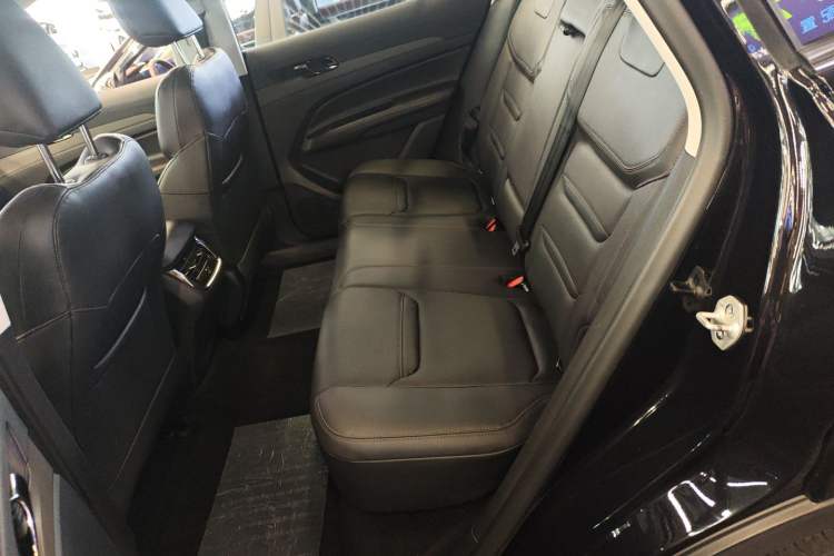 Used Ford Equator Sport 2023 EcoBoost 170 Platinum Edition
