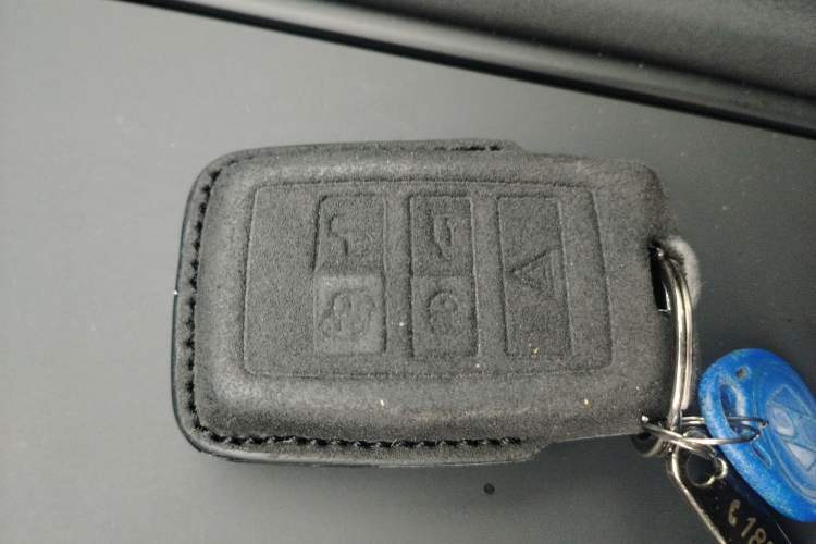 Used Land Rover Discovery 2024 360 PS S
