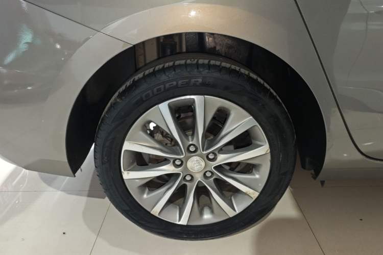 Used Buick GL6 2019 18T 6-Seater Connected Luxury Version China VI Standard
