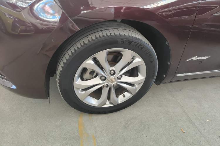 Used Buick GL8 2017 28T Avenir Avia National Emission Standard V