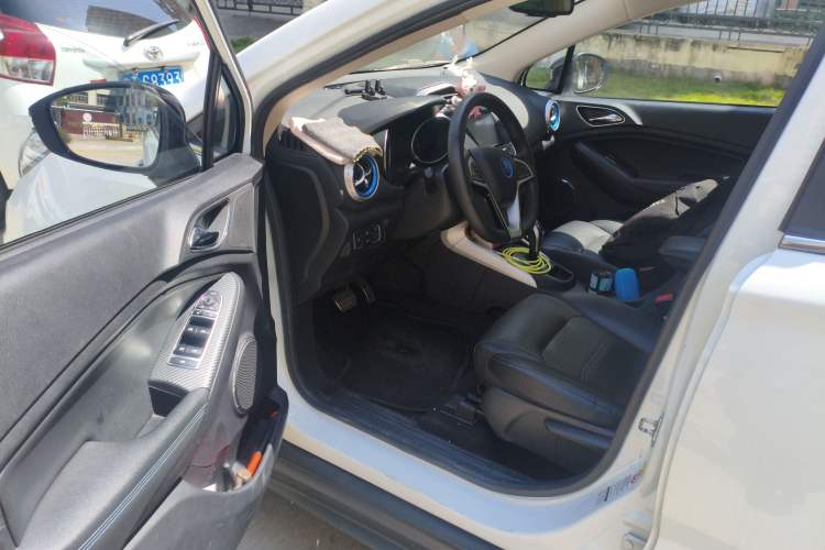 Used BYD Yuan New Energy 2018 EV360 Smart Connect Cool Edition