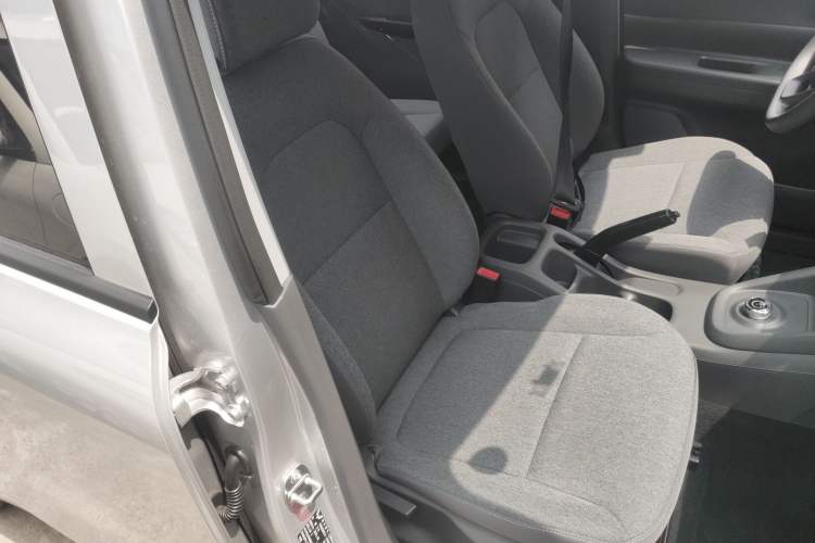 Used Wuling Hongguang New Energy 2025 Extended-Range Hybrid 50 km Standard Version