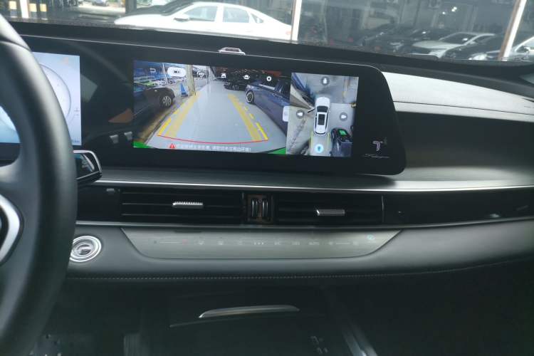 Used Chery Tiggo 8 PLUS 2024 Champion Edition 290TGDI DCT Passionate Version 7 Seats