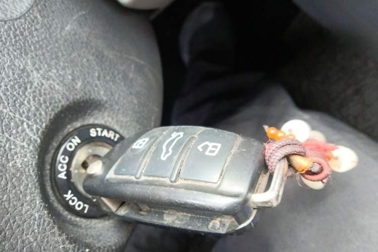 Used JAC Refine M4 2019 Business & Travel Series 2.0L Manual Comfort Model China V Standard
