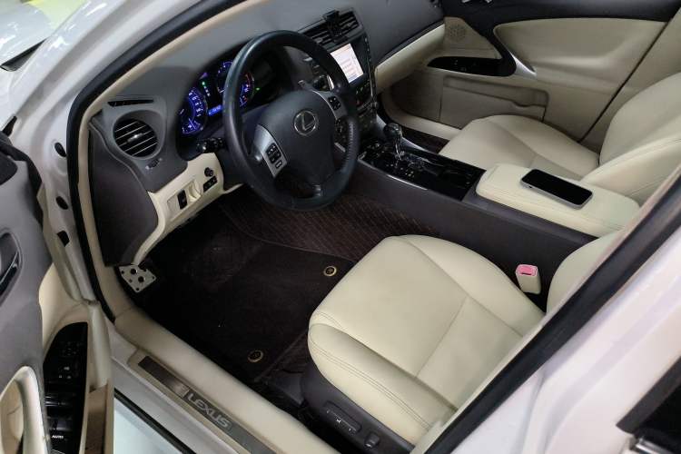 Used Lexus IS 2011 250 Xuan Dong Edition
