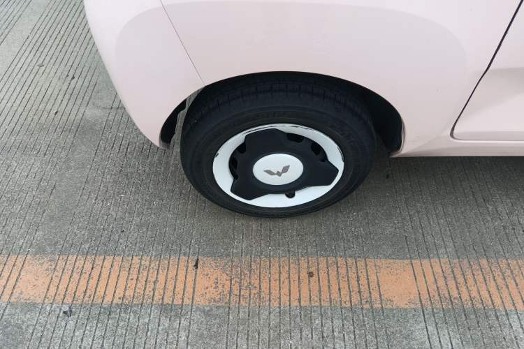 Used Wuling Hongguang MINIEV 2022 Macaron Premium Model – Lithium Ternary Battery Exterior 5