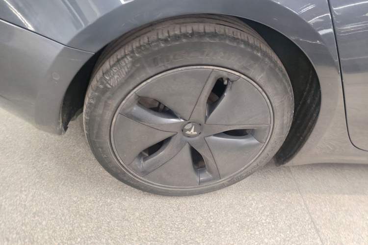 Used Tesla Model 3 2019 Standard Range Rear-Drive Upgraded Version Right Rear Wheel Hub