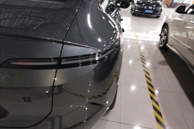 Used Avatr 12 2025 Year Updated Ultra Extended-Range Version