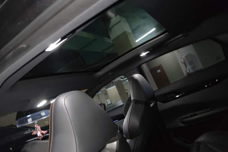 Used Changan UNI-V 2024 1.5T Prestige Edition