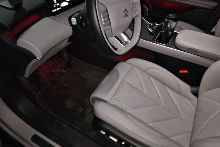 Used Nio ET5T 2025 100kWh Touring Interior 3