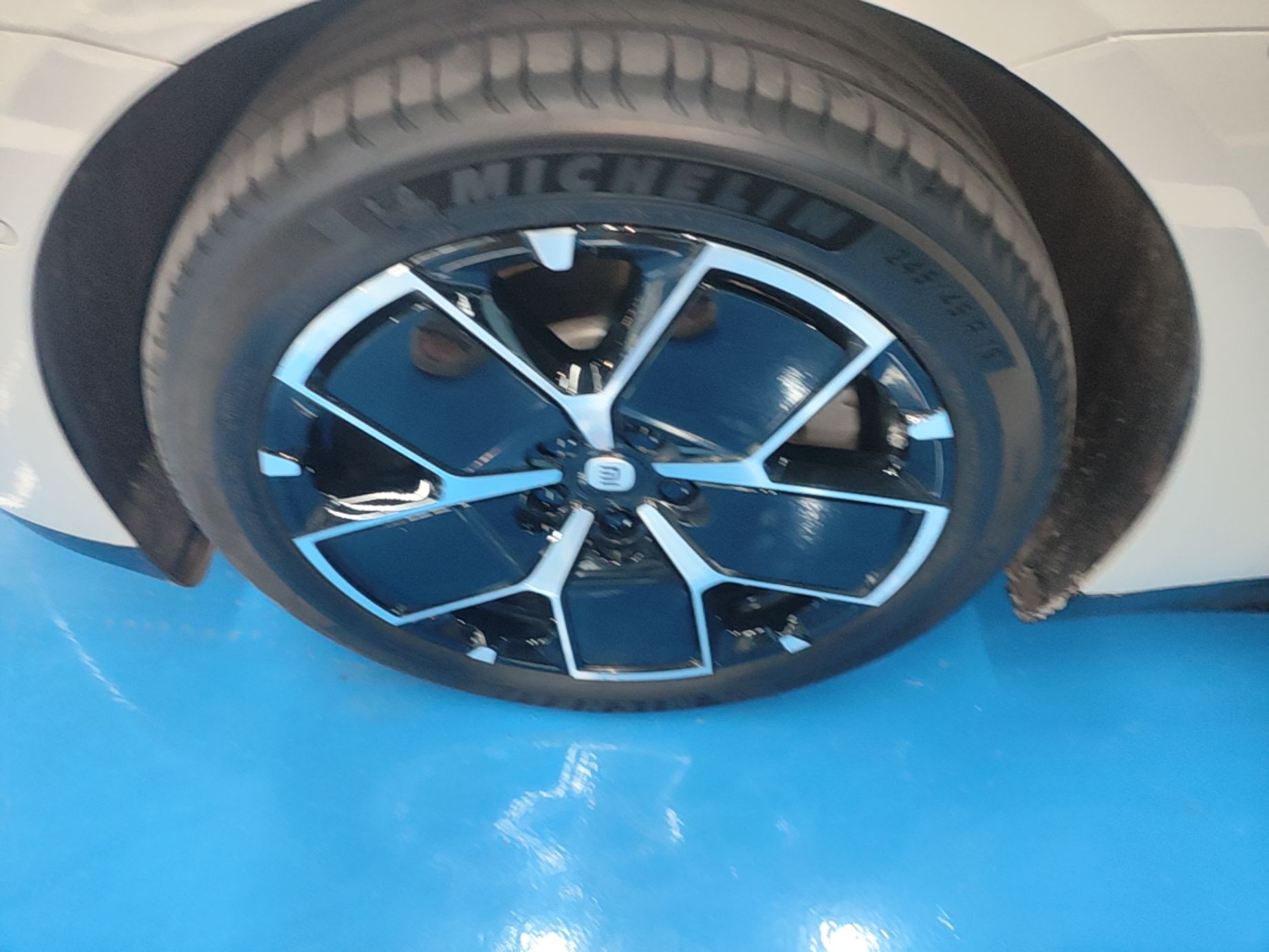 Xiaomi Auto SU7 2024 Rear-Drive Long-Range Intelligent Driving Version — снимка 10