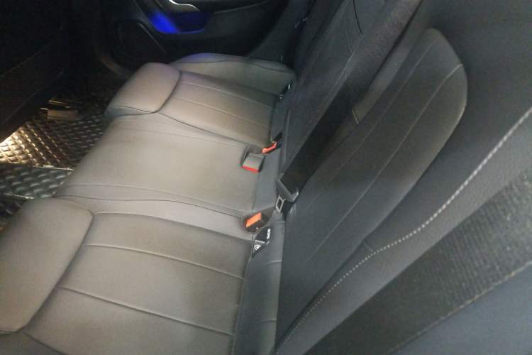 Used Mercedes-Benz A-Class 2022 Restyled A 200 L Sport Sedan Fashion Version
