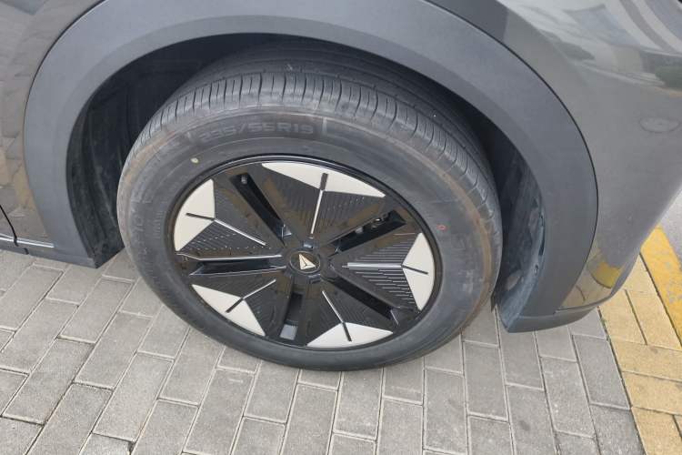 Used Deepal S07 2024 215Max Range-Extended Version
