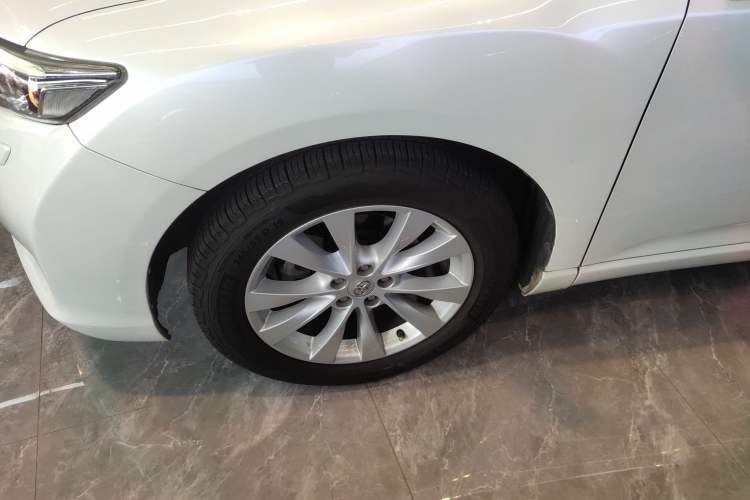 Used Toyota Venza 2013 2.7L Two-Wheel-Drive Luxury Edition