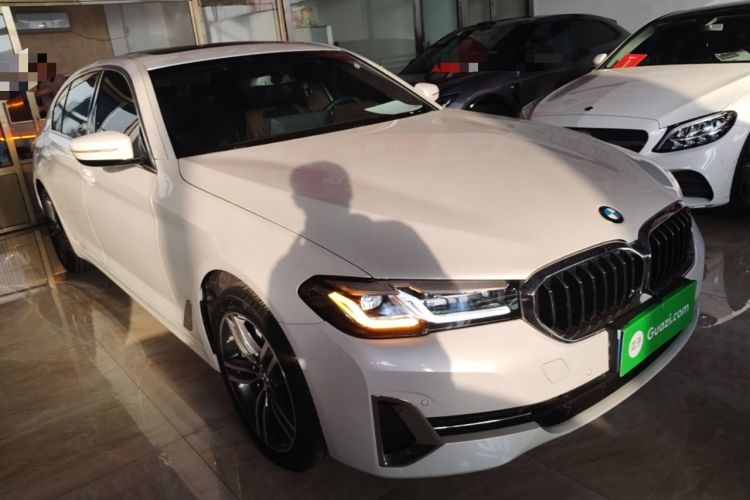 Used BMW 5 Series 2022 Updated 530Li Leading Edition Luxury Package Front Right 45 Deg