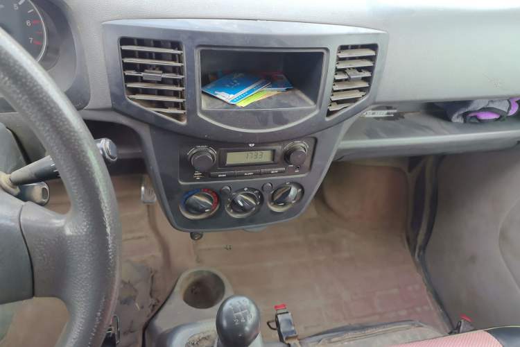 Used BAIC Weiwang 205 2013 1.0L Joy version Audio And AC Panel