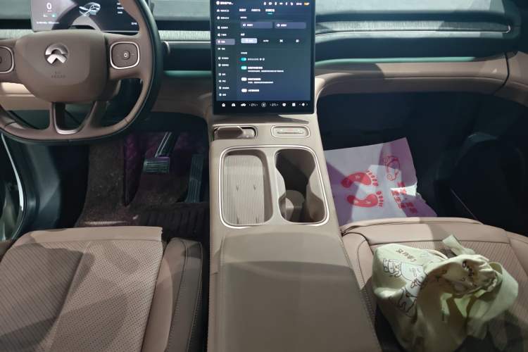 Used Nio EC6 2023 75 kWh
