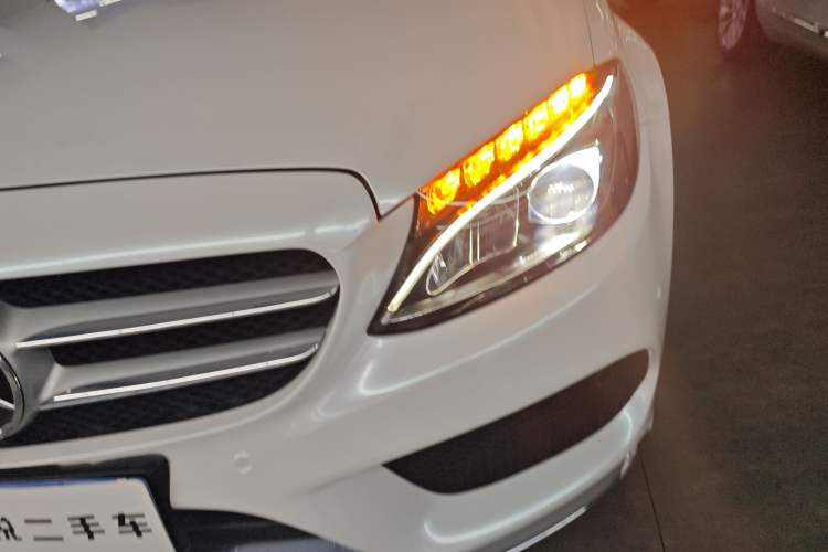 Used Mercedes-Benz C-Class 2018 C 200 L Sport Edition Left Front Headlight