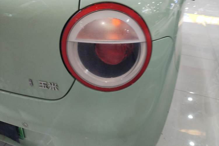 Used CHANGAN NEVO Lumin 2022 210km Sweet Edition Exterior 3