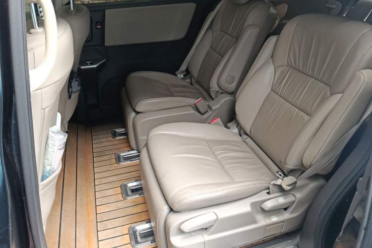 Used Honda Odyssey 2015 2.4L Luxury Edition