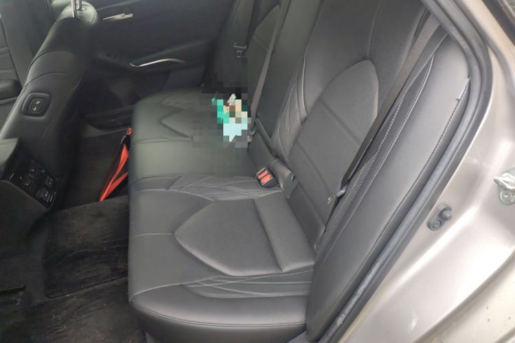 Used Toyota Avalon 2019 2.5L Touring Premium Version China VI Standard Left Rear Seat