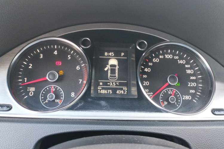 Used Volkswagen FAW-Volkswagen CC 2015 1.8TSI Prestige Model Instrument Cluster