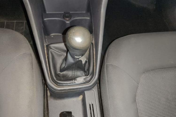 Used Volkswagen Jetta 2017 1.4L Manual Fashion Edition
