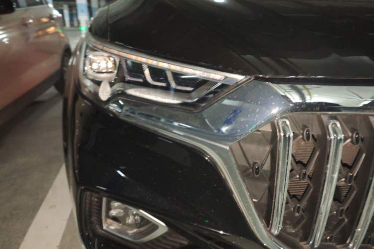 Used Hongqi HS5 2022 2.0T Smart Connect Flagship All-Wheel-Drive Version
